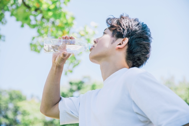汗だけじゃない！夏の「ニオイ対策」には口臭ケアが鍵