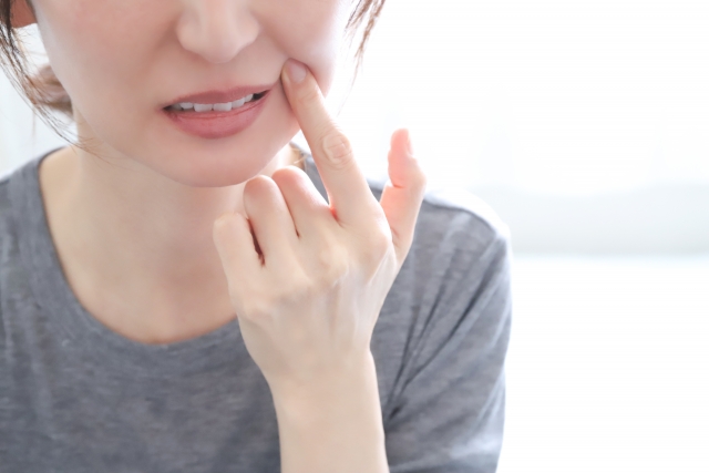 最近、歯磨き時の出血が気になるあなたへ！新生活に取り入れたいお口内ケアの習慣